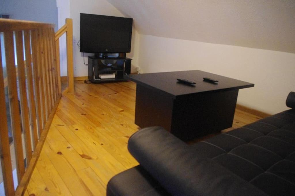Appartement Rdc Dans Jolie Parc Arbore Beure Exteriér fotografie